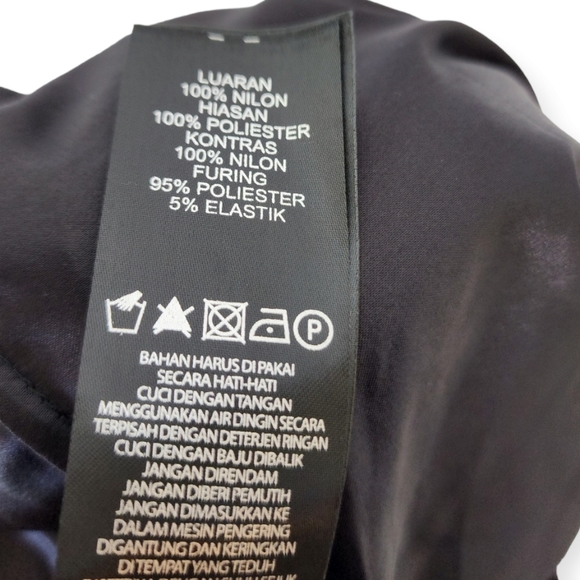 Forever New dress size 8 fit & flare below knee black with rose gold embroidery - Picture 12 of 12